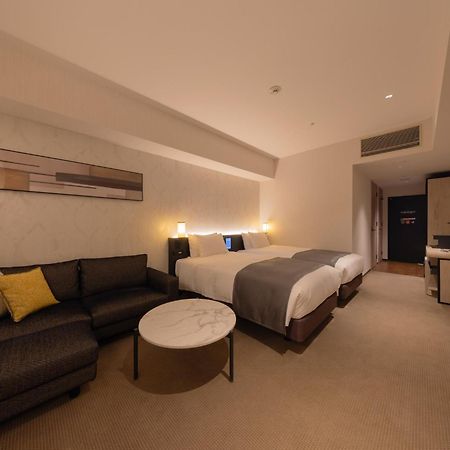 Liber Hotel Osaka Buitenkant foto
