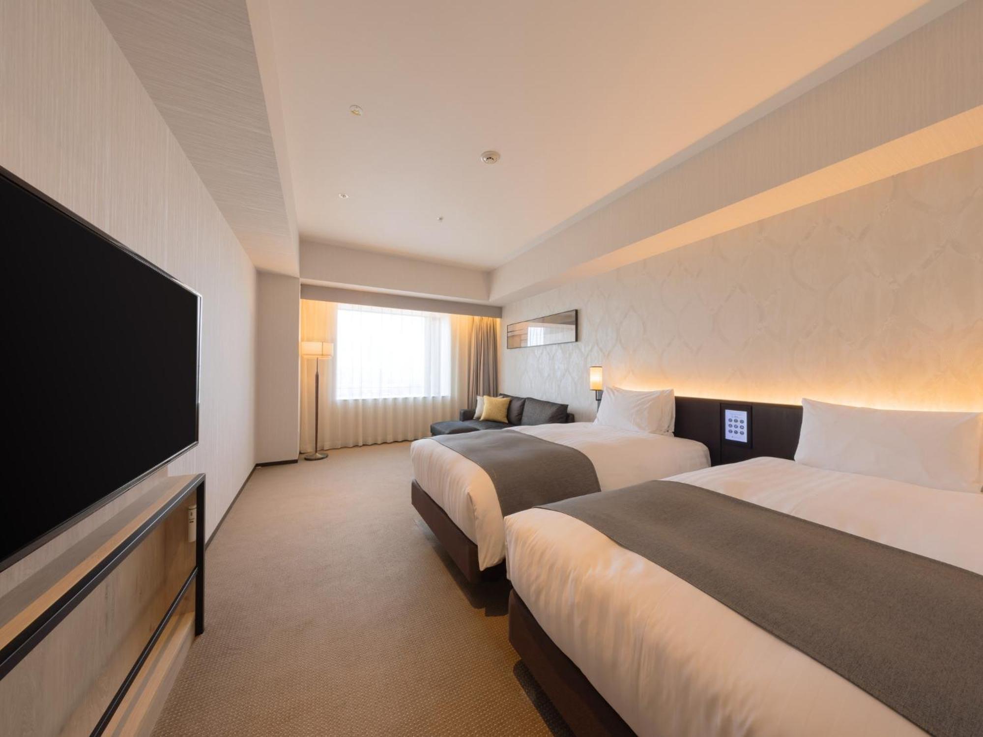 Liber Hotel Osaka Buitenkant foto
