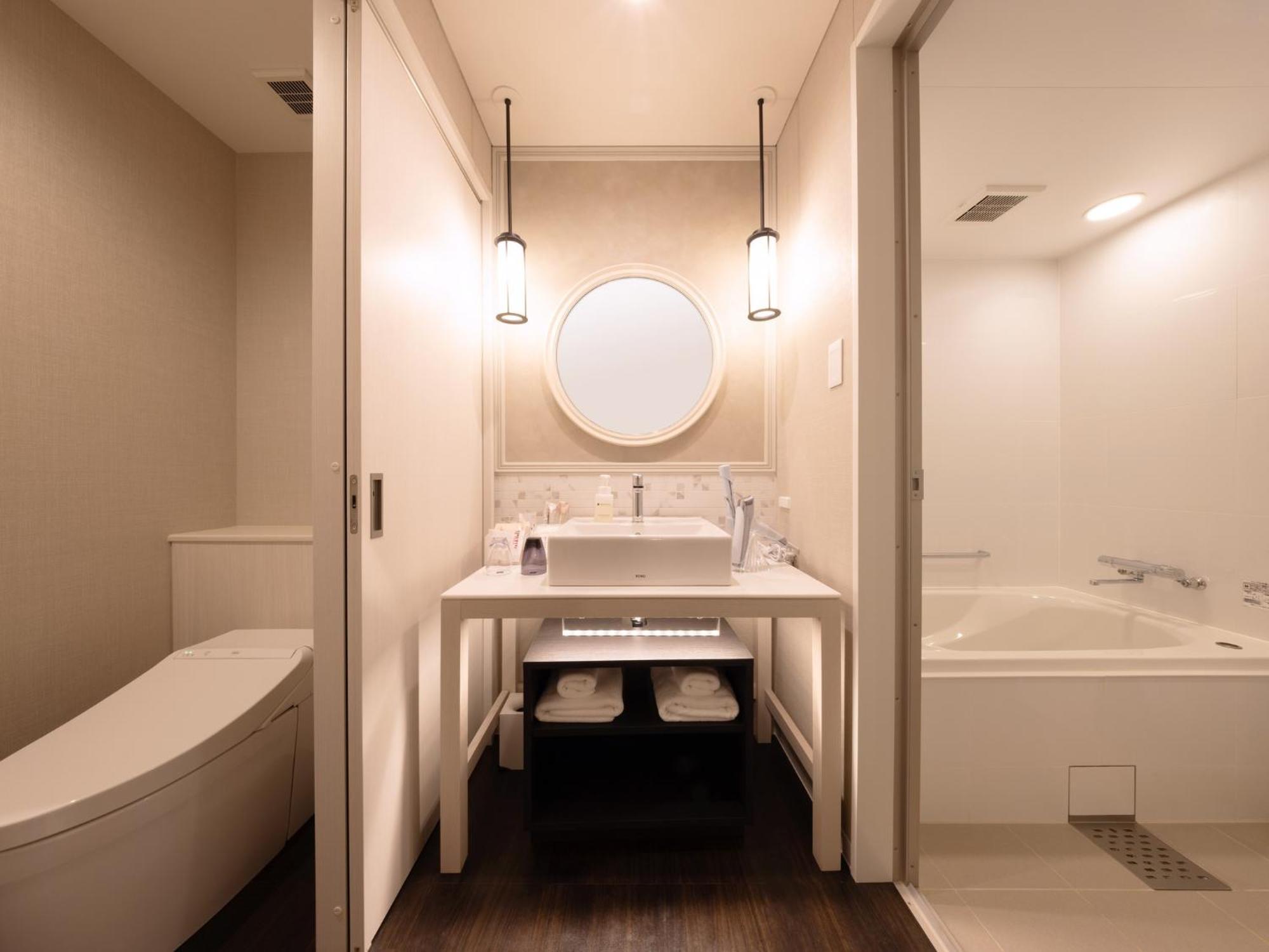 Liber Hotel Osaka Buitenkant foto